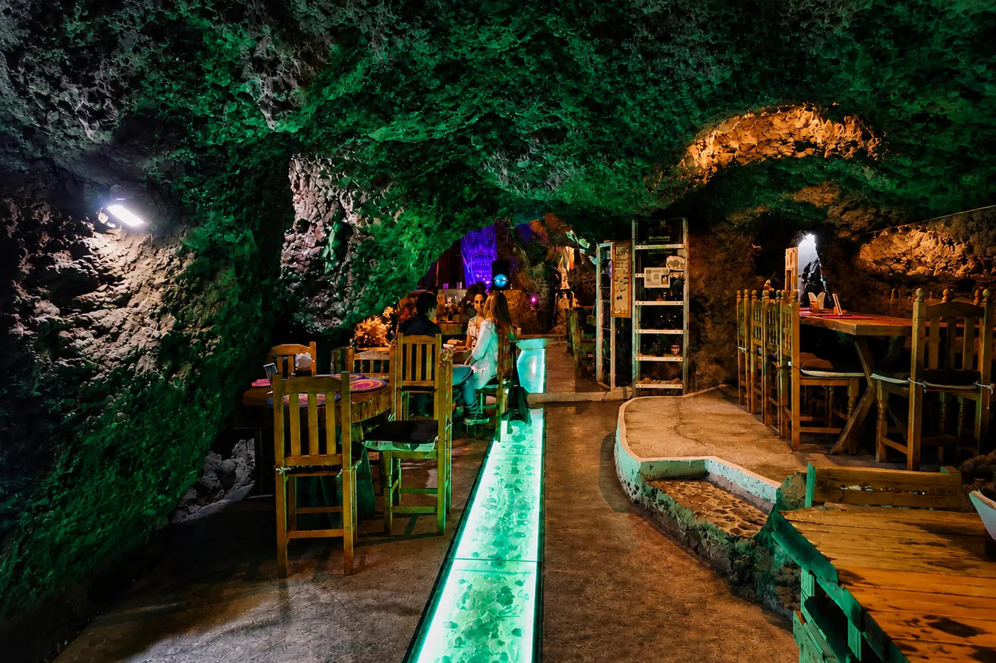 Cave restaurant stop after the pyramids